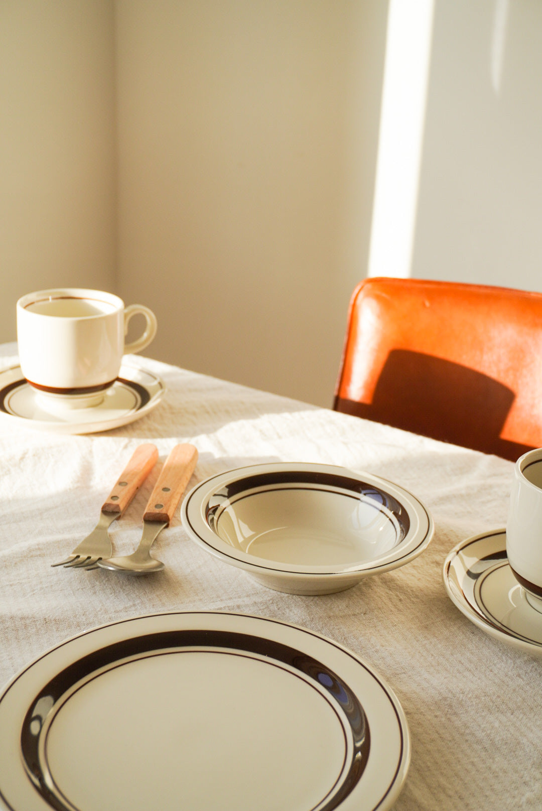 Hotel Line Rimmed Cereal Bowl